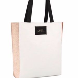Marc Jacobs Daisy Beige Off White/Gold Tote Bag